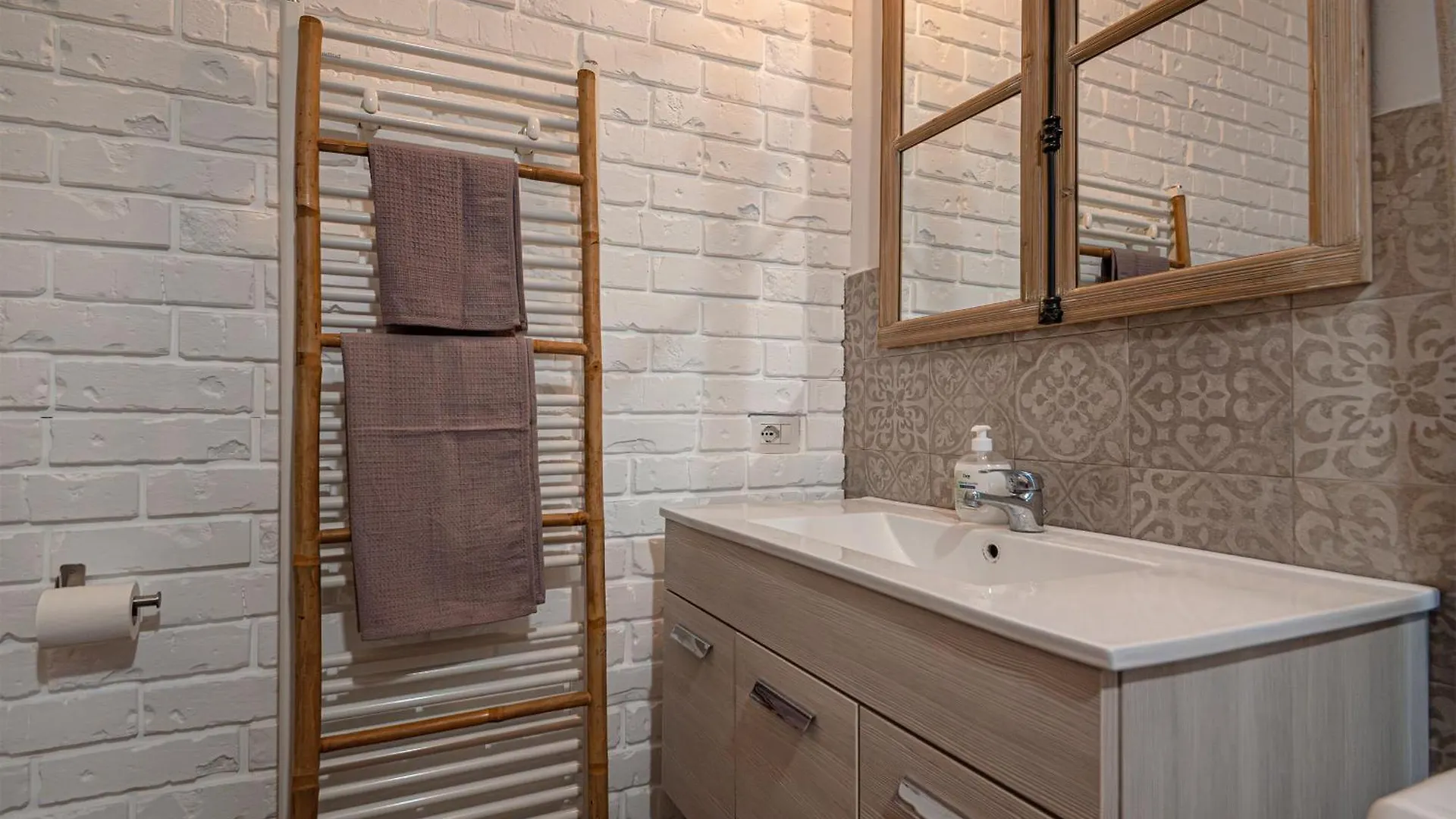 Ideal Rent - Catullo 9 Milano Italia
