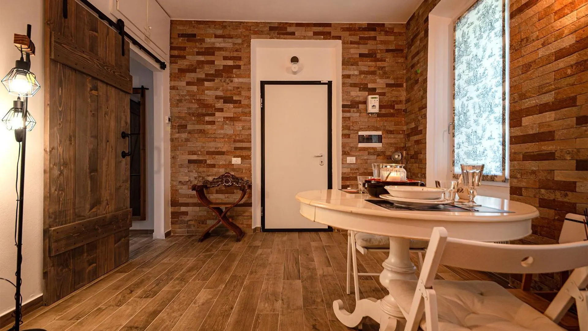 Apartment Ideal Rent - Catullo 9 Milan