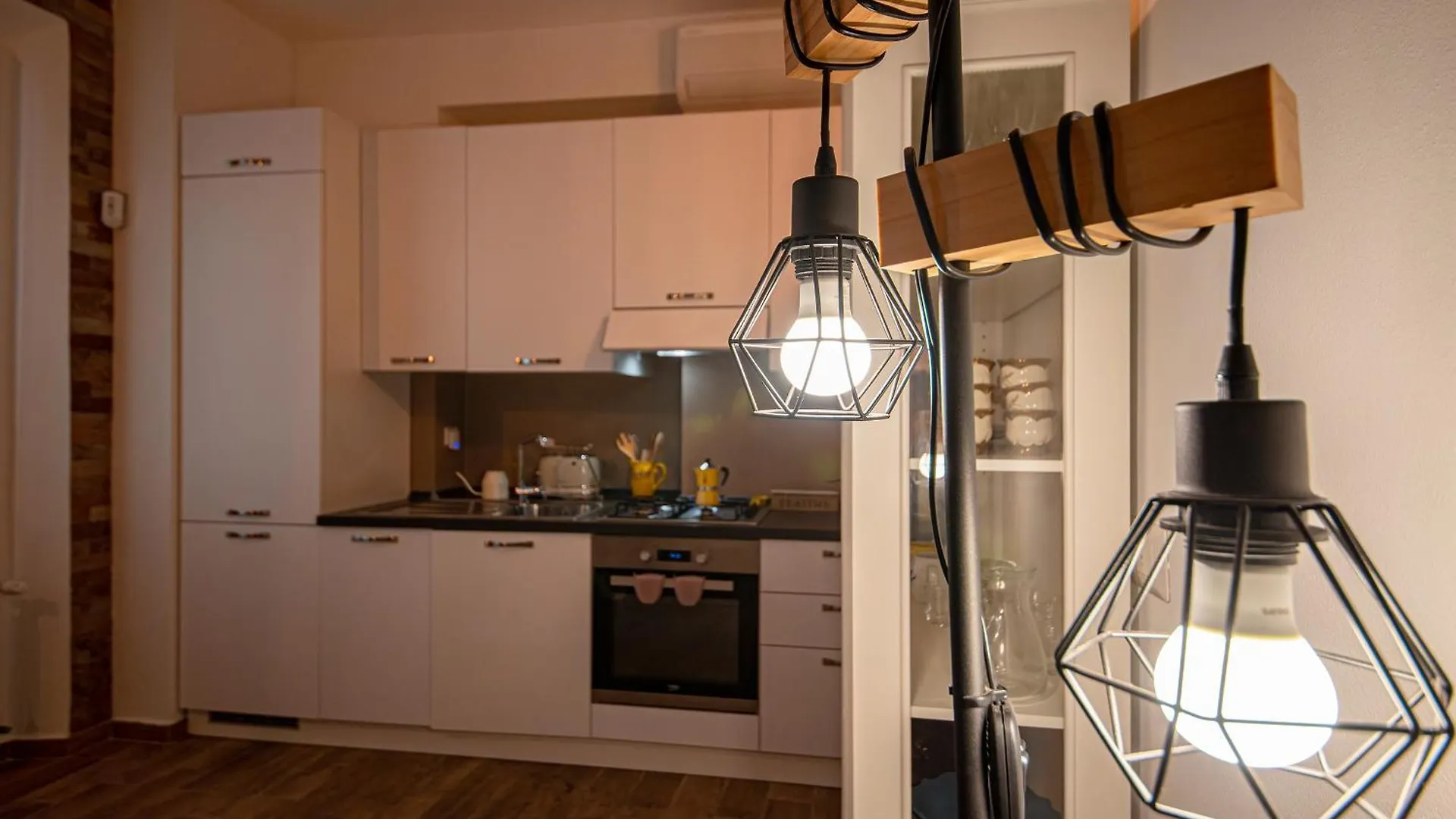 Ideal Rent - Catullo 9 Milan